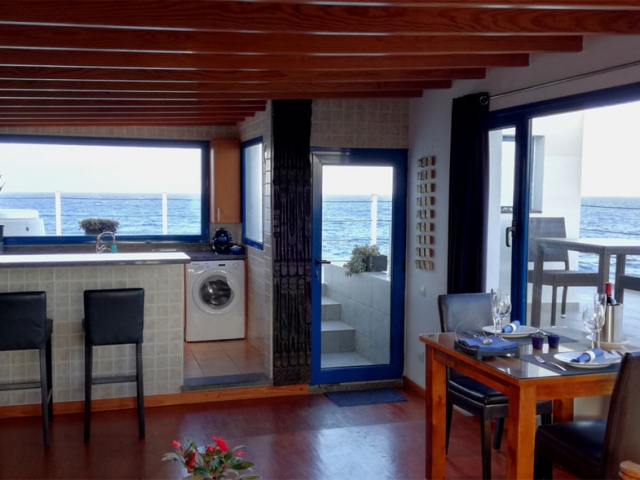 1st line apartment