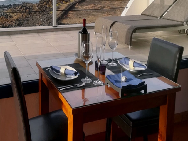 1st line apartment