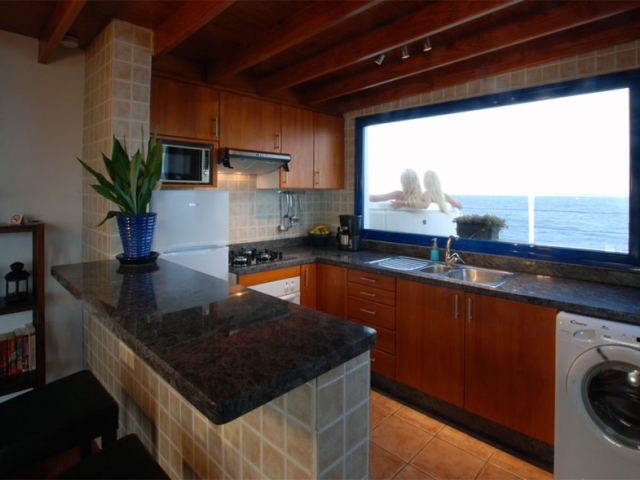 1st line apartment