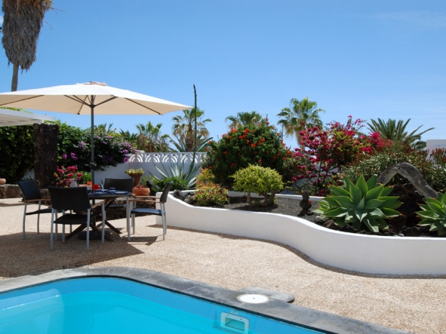 villa with private heated pool Lanzarote