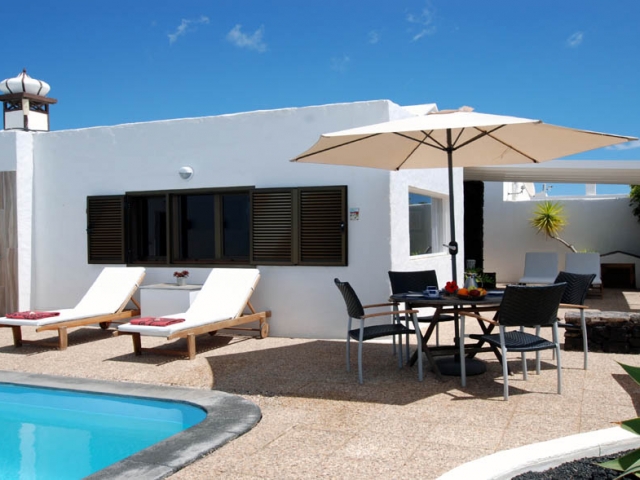 villa private pool