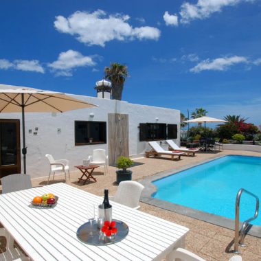 last minute offers Casa Azmira del Mar