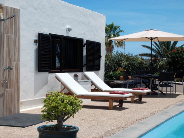 villa with private heated pool Lanzarote